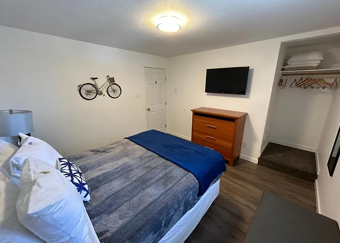 : Riverside Resort & Rv Park